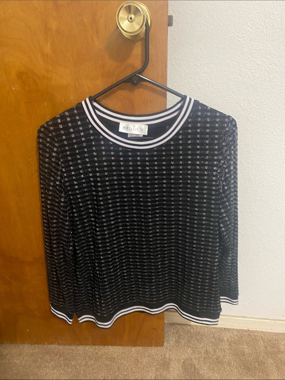 Kavu Black Metallic-Thread Crewneck Sweater with White Trim